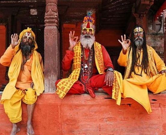6 Reasons why Indian saints wear saffron colour