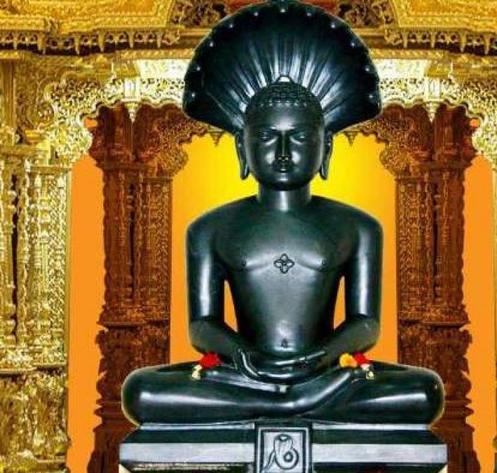 जैन धर्म में काफी महत्वपूर्ण है भगवान पार्श्वनाथ चालीसा