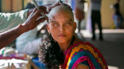 तिरुपति बालाजी में महिलाएं भी करती है अपने बाल दान, होती है सभी मनोकामनाएं पूर्ण