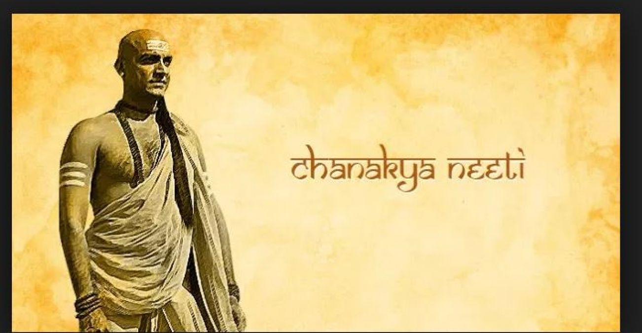 Chanakya Neeti:  This is the biggest difference between a wise and a stupid person