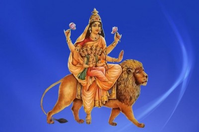 आज नवरात्री का पांचवा दिन, इस आरती के साथ करें मां स्कंदमाता की पूजा