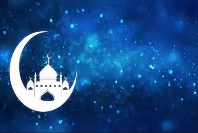 रमजान: अकेले अदा करें तरावीह की नमाज़, चले इस्लाम पैगंबर के क़दमों पर