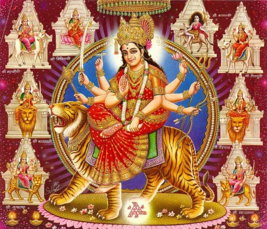 जीवन में सुख समृद्धि लेकर आता है नवरात्रि का त्यौहार