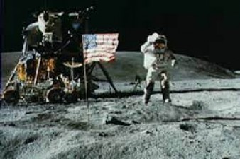यदि नील आर्मस्ट्रांग चांद पर गए थे तो वह धरती पर वापस कैसे आए, क्या आप जानते हैं...?