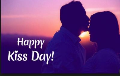 Kiss Day Special 2019: Check out some message with images to convey your heart feeling