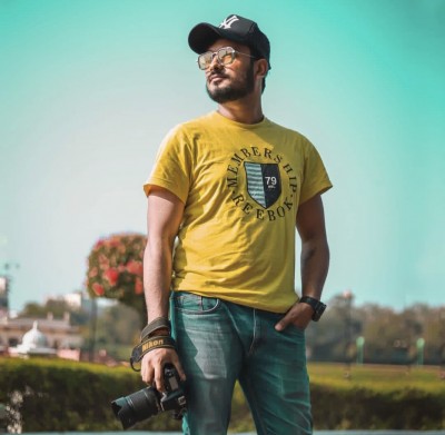Who is Ankit Jha, a digital creator who is popular in both print and online media?