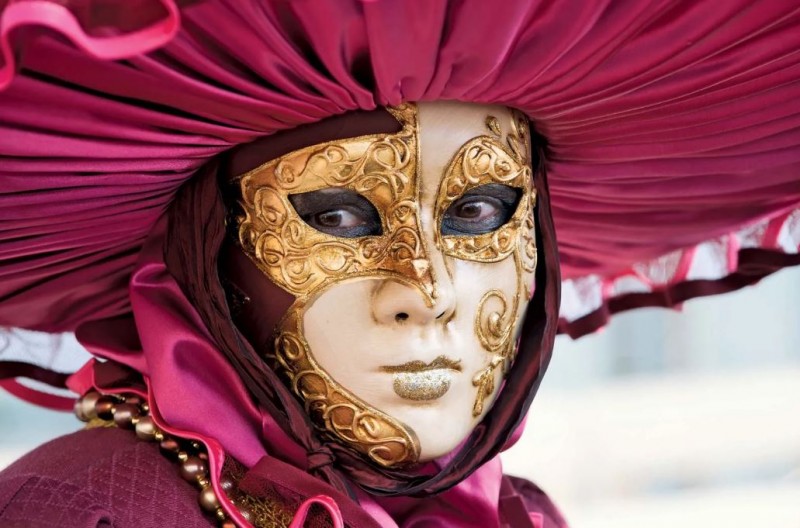 The History and Symbolism of Traditional Masks in Theater