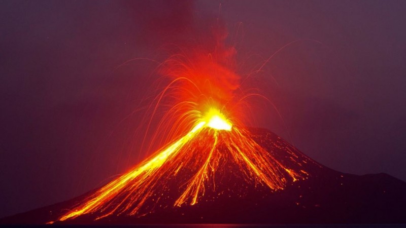 The Krakatoa Eruption: Recounting the Catastrophic Volcanic Eruption in 1883