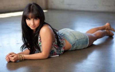 Lauren Gottlieb shares her hot and sizzling pictures