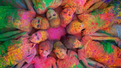 Damage that holi colors do to your skin