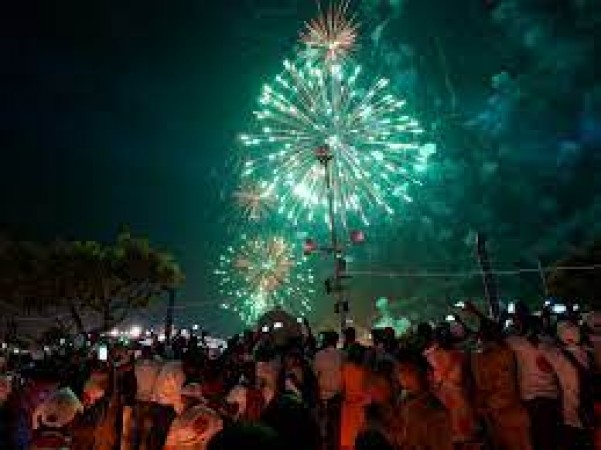 Diwali 2023: Whose contribution is the tradition of fireworks on Diwali, 'Hinduism or Mughal', know the history before burning firecrackers