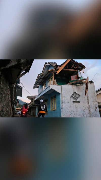 इंडोनेशिया में भूकंप ने मचाई भारी तबाही, देखें तस्वीरें