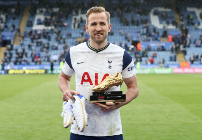 Second Golden Boot Winner And League Runner-up Harry Kane In 2016–17