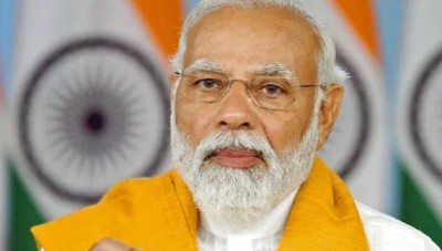 PM pays tribute to Mahatma Phule on his birth anniversary