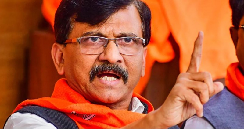 'Rebel MLAs should use their father's name and ask for votes': Sanjay Raut