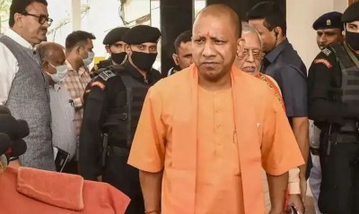 'Don't spare the criminals and don't touch the poor ..', CM Yogi's strict order to the officers regarding the bulldozer