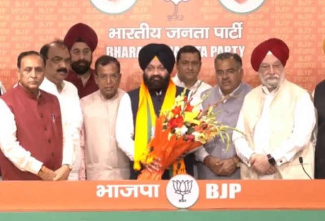 Akali Dal leaders, including Inder Iqbal Singh, join BJP in Punjab