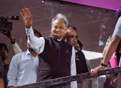 Ashok Gehlot arrives to watch IPL match, suddenly people started shouting 'Modi-Modi' and then ...