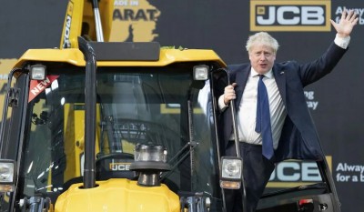 British PM also admired 'bulldozer,' picture going viral on social media