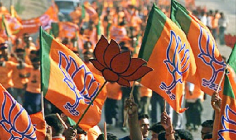 बिहार में नई सरकार के बीच अब घिरी BJP, जानिए पूरा मामला