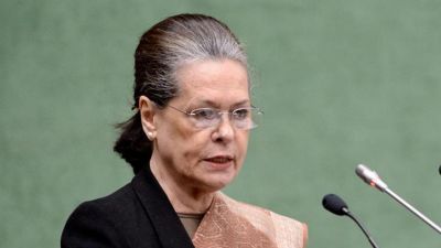 Sonia quits CWC meeting, her statement shocked everyone