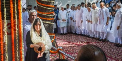 Prayer meeting held for Sushma Swaraj, daughter paid tribute