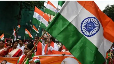 Is it necessary to buy tricolour for free ration? Govt said- 'no such order...'