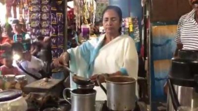 VIDEO: Mamata does Modi, makes tea in a stall and shares with locals
