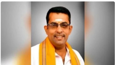 अंबेडकर का भगवा पोस्टर लगाने पर गिरफ्तार हुआ हिंदू संगठन का नेता