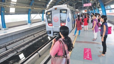 Delhi Metro: Kejriwal government approves free travel for women