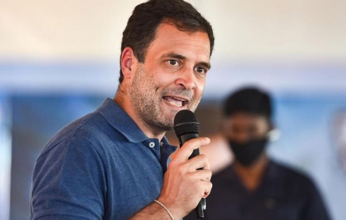 Rahul's stance on rising fuel prices, says 'great job of emptying public pocket and giving it to friends'