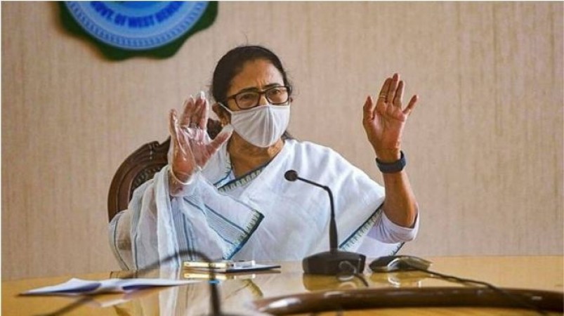 'You have corona and you are roaming here and there..', when Mamta Banerjee got angry on her own brother