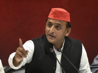 Akhilesh's targets on 'Operation Nestanabood', 'Tomorrow will also run bulldozers at your house'