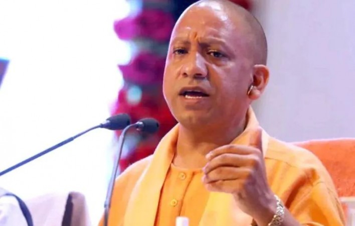 Cm Yogi lashes out at SP, says he gave tickets to criminals in elections