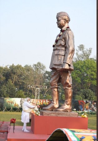 सुभाषचंद्र बोस की 125वीं जयंती पर राष्ट्रपति-PM मोदी ने दी श्रद्धांजलि, ममता बनर्जी ने की ये मांग
