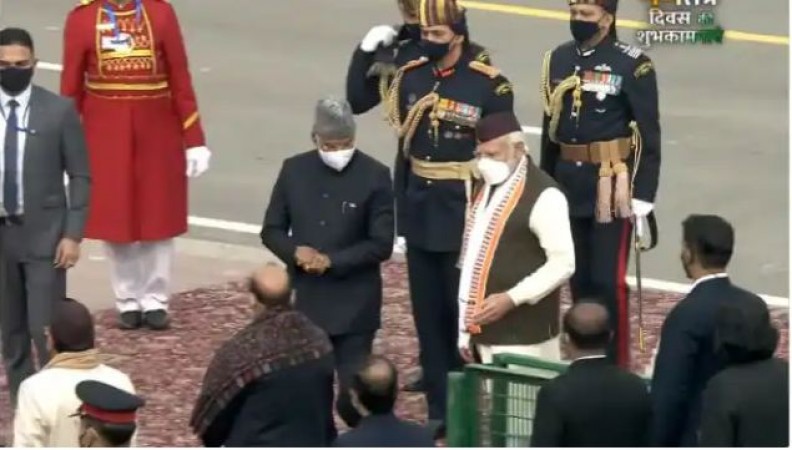 PM Modi seen wearing Uttarakhand cap and Manipur's gamchha on Republic Day