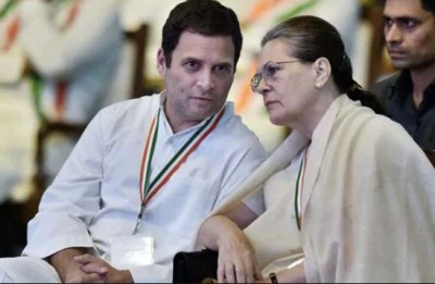 Congress forms table control committee troubled by defection