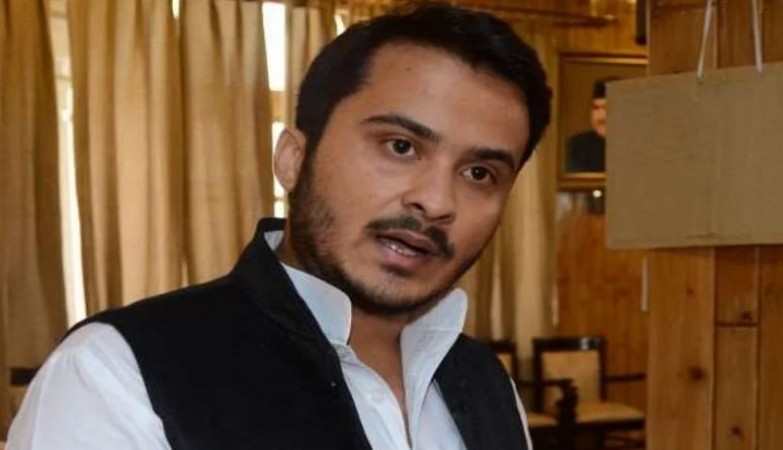 SP MP Azam Khan's son Abdullah feels scared of his own security personnel