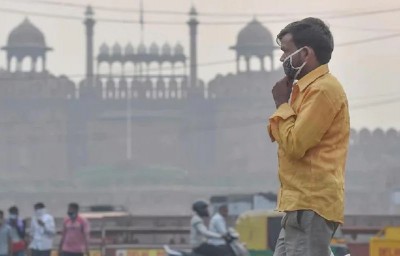 Delhi govt reaches SC claiming neighbouring states responsible for increasing pollution