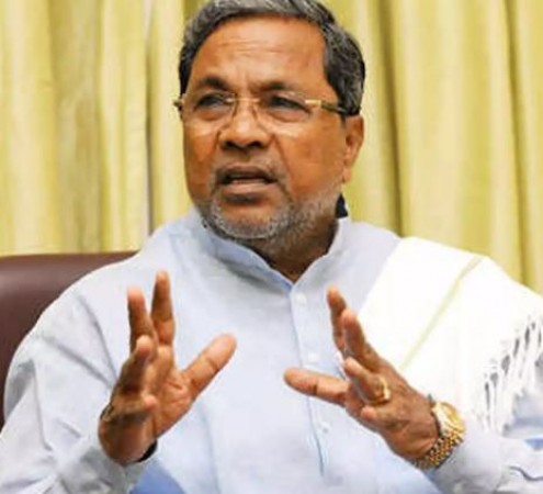 Bengaluru: Opposition Leader Siddaramaiah takes dig at state government over corona crisis