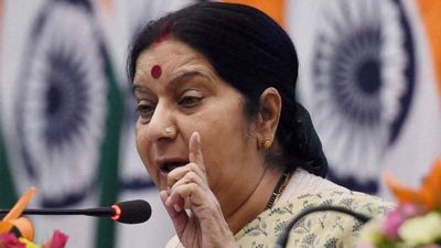 Sushma Swaraj calls mentally ill to Azam Khan