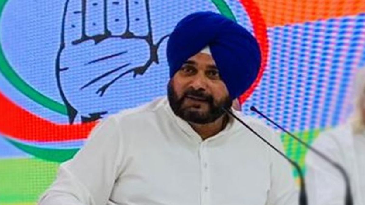 Sidhu displeased with the change of department, husband and wife both made the distance from the media