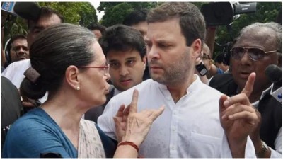 Delhi Police picks up Rahul Gandhi, opposes Sonia's questioning