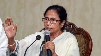 Mamata Didi seen in this condition on roadshow for first time after injury