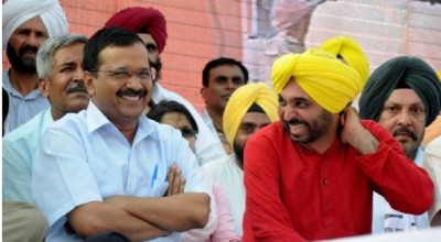 How will you send audio-video of 'bribery' to Bhagwant Mann? Mobile phones are not allowed in government offices