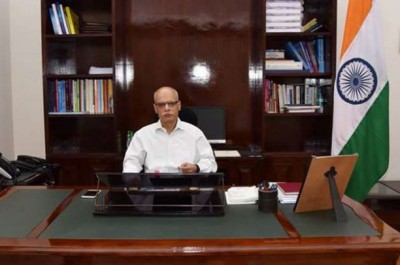 Tarun Bajaj took over as new secretary of the economic department