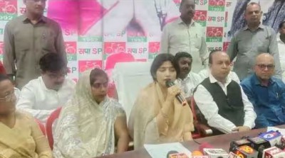 UP civic polls: BSP helping BJP to defeat SP, claims Dimple Yadav