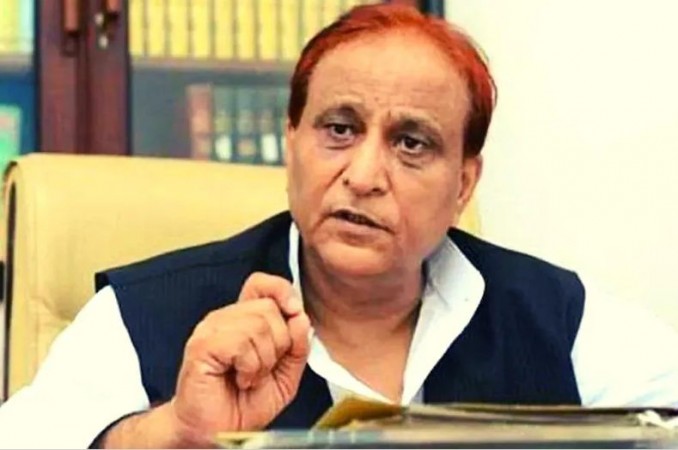 Corona-infected Azam Khan's health improved, shifted from ICU to normal ward