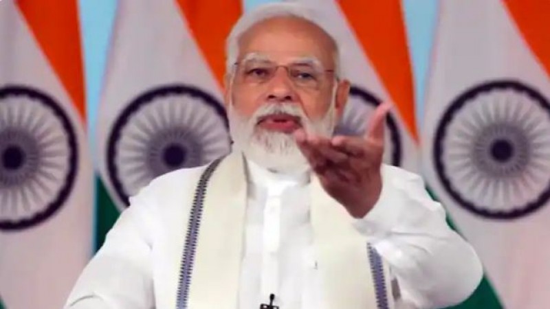 PM Modi said- BJP government in 18 states, more than 1300 MLAs, but we don't have to stop