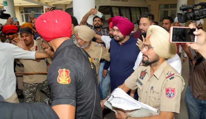 Sidhu is allergic to wheat, did not eat lentils and roti in jail, said - give me a special diet